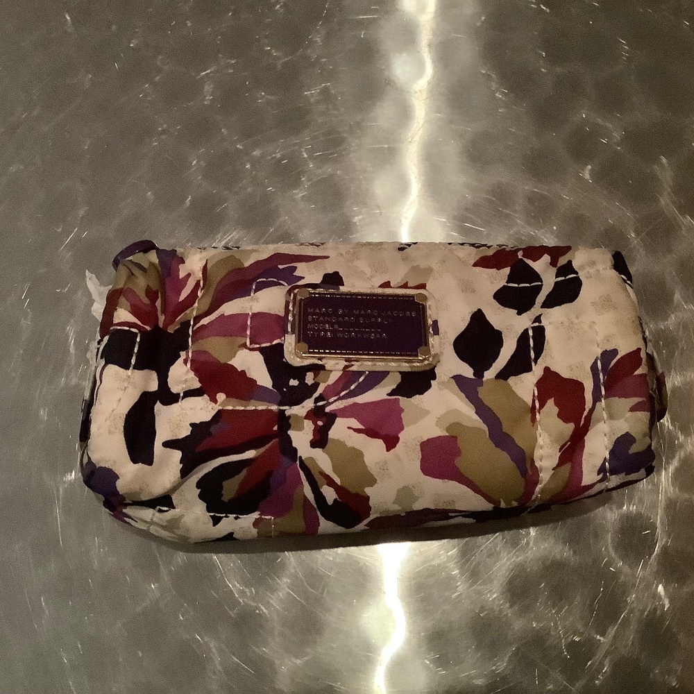 Marc by Marc Jacobs cosmetic case